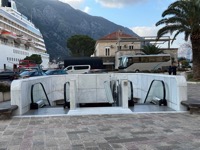 Underpass between port and city